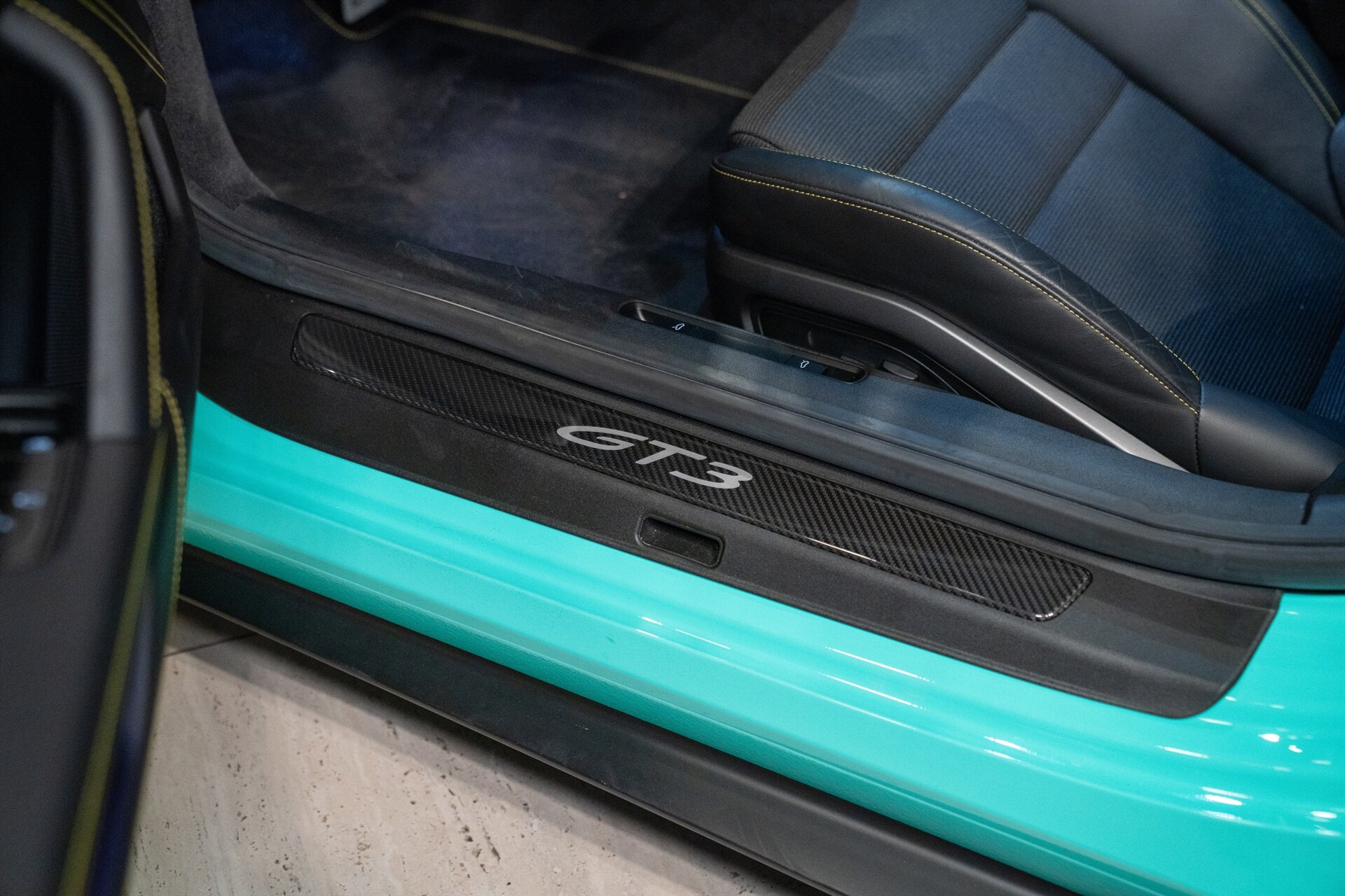 2023 Porsche 911 GT3 Touring - Photo 16