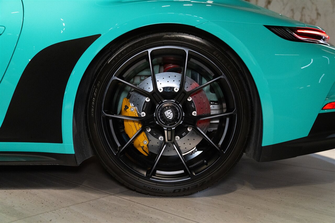 2023 Porsche 911 GT3 Touring - Photo 14 - Beverly Hills, CA 90212