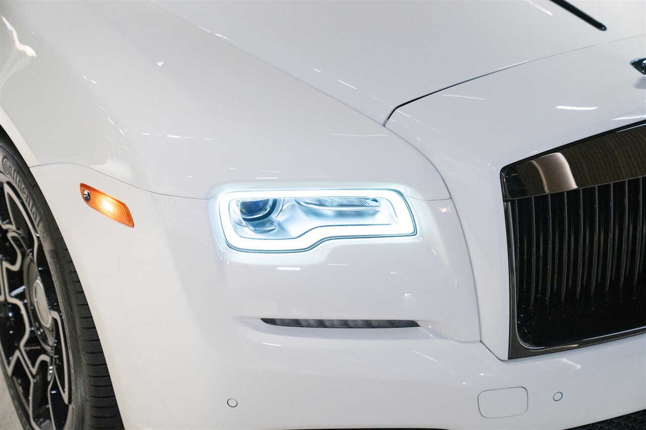 2020 Rolls-Royce Black Badge Dawn   - Photo 38 - Beverly Hills, CA 90212