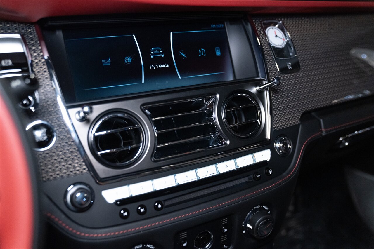 2020 Rolls-Royce Black Badge Dawn   - Photo 29 - Beverly Hills, CA 90212