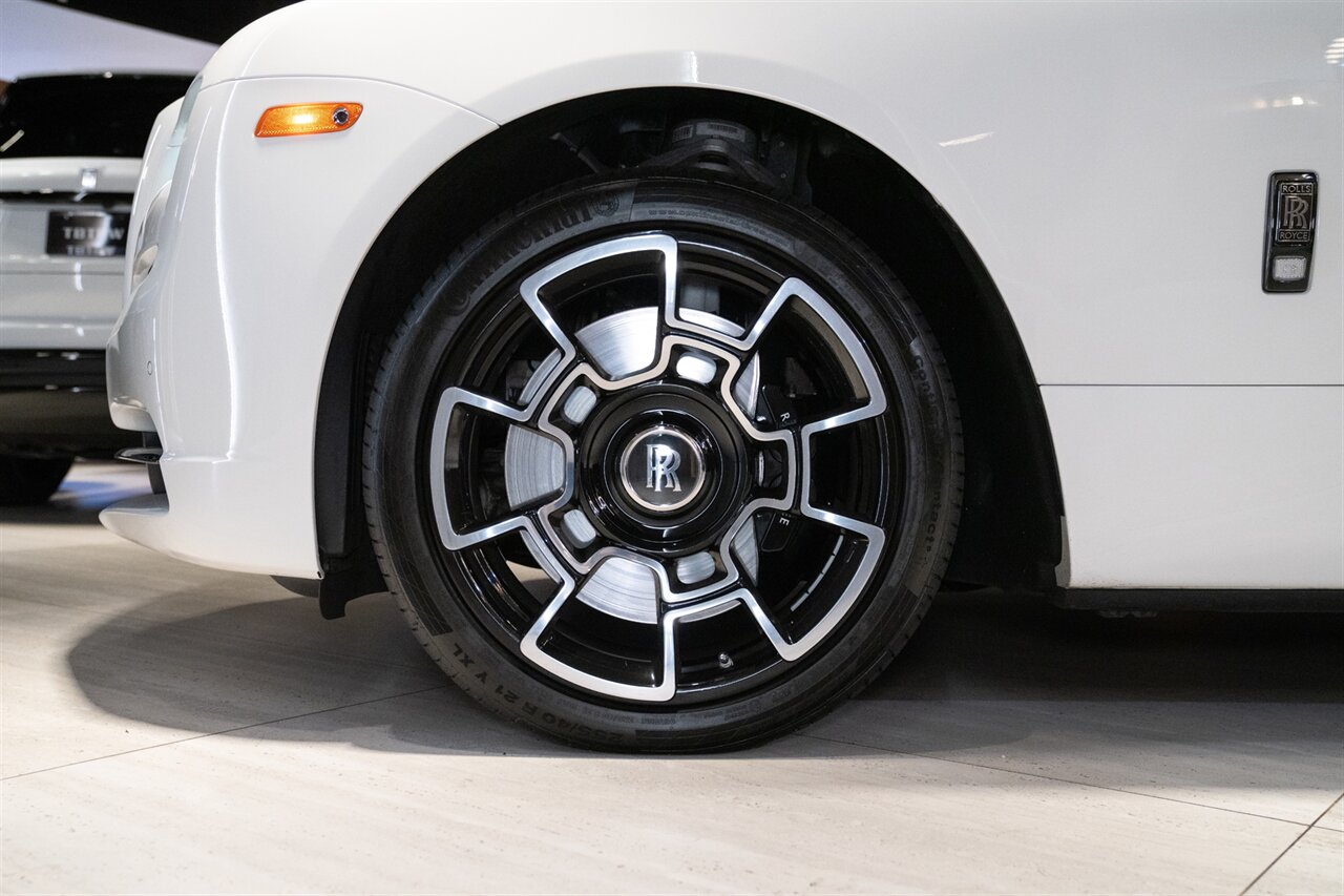 2020 Rolls-Royce Black Badge Dawn   - Photo 34 - Beverly Hills, CA 90212