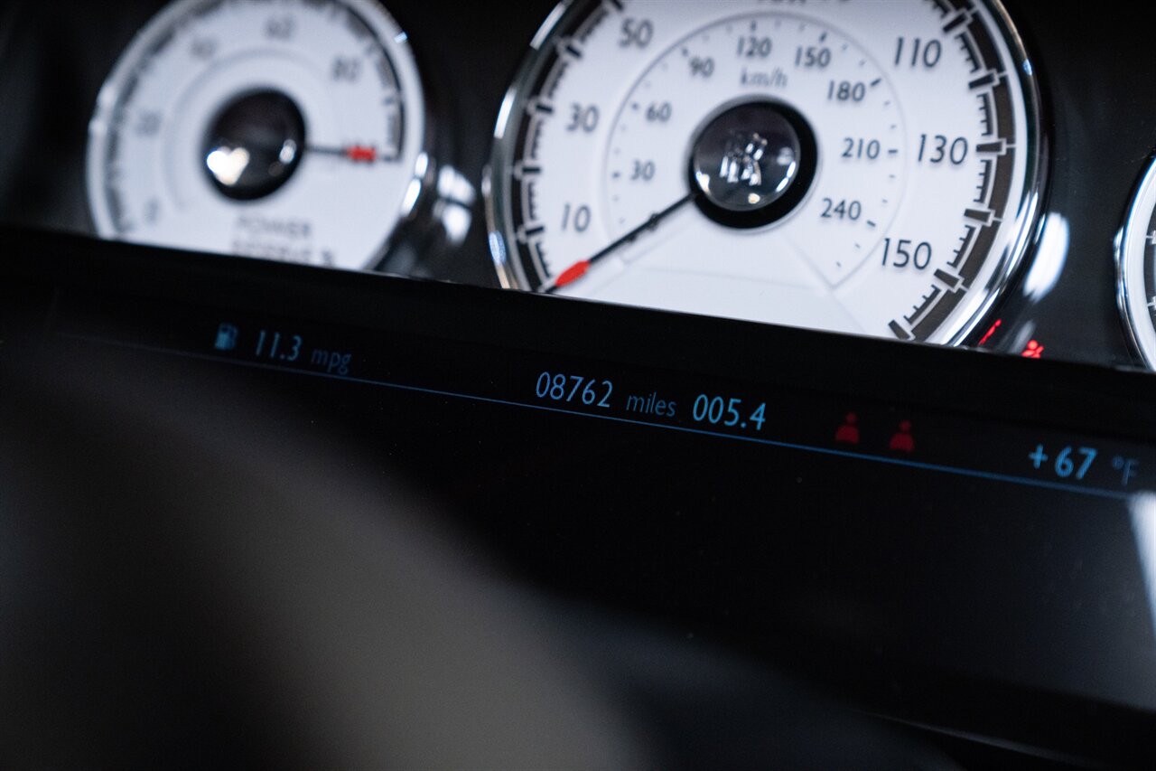 2020 Rolls-Royce Black Badge Dawn   - Photo 28 - Beverly Hills, CA 90212