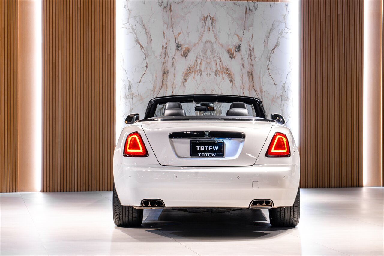 2020 Rolls-Royce Black Badge Dawn   - Photo 5 - Beverly Hills, CA 90212