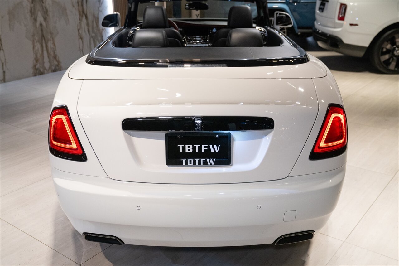 2020 Rolls-Royce Black Badge Dawn   - Photo 8 - Beverly Hills, CA 90212