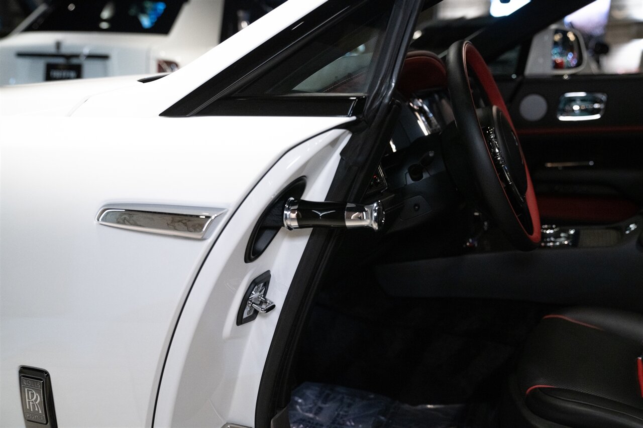 2020 Rolls-Royce Black Badge Dawn   - Photo 31 - Beverly Hills, CA 90212