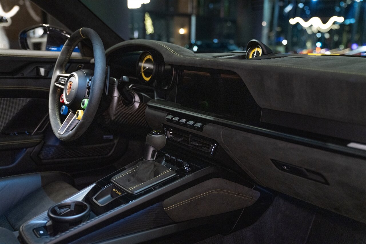 2024 Porsche 911 GT3 RS - Photo 8 - Beverly Hills, CA 90212