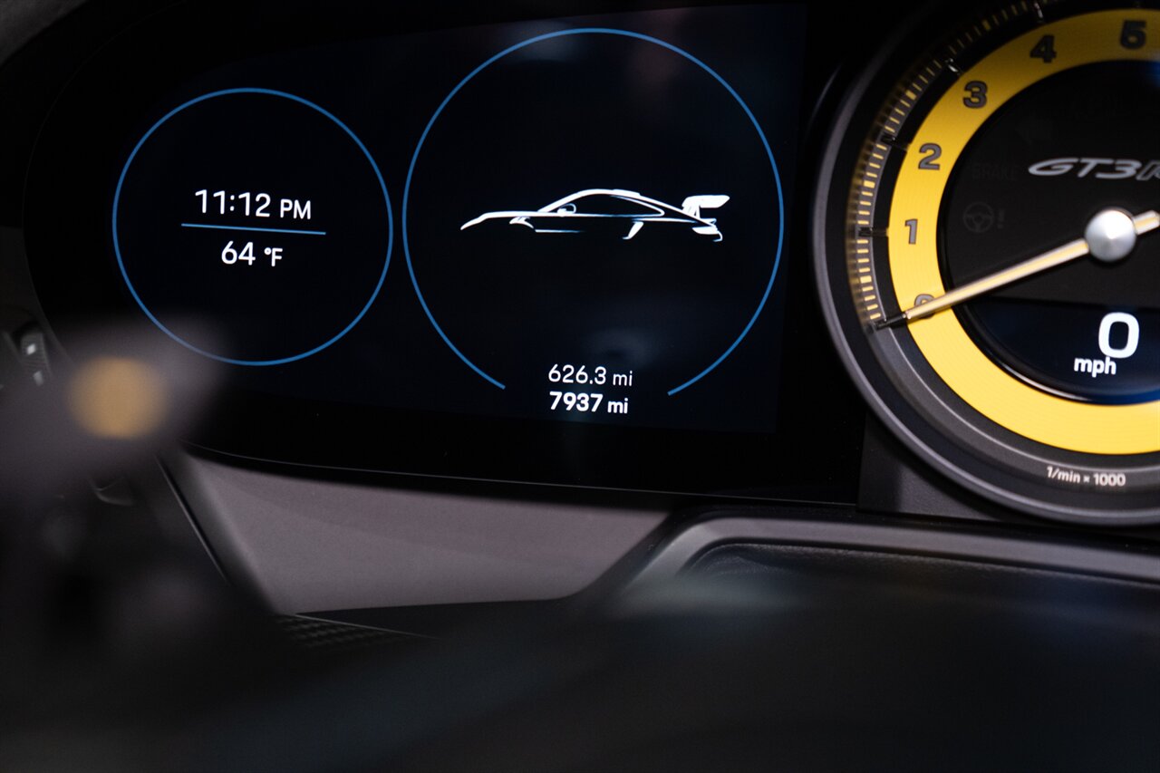 2024 Porsche 911 GT3 RS - Photo 17 - Beverly Hills, CA 90212