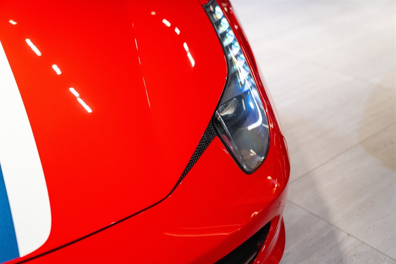 2014 Ferrari 458 Spider   - Photo 11 - Beverly Hills, CA 90212