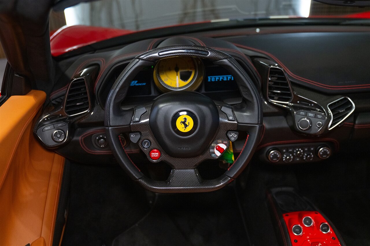 2014 Ferrari 458 Spider   - Photo 25 - Beverly Hills, CA 90212