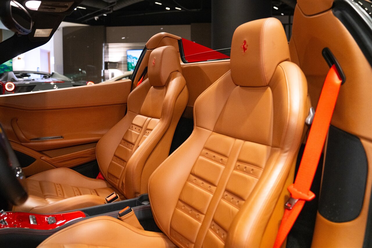 2014 Ferrari 458 Spider   - Photo 13 - Beverly Hills, CA 90212