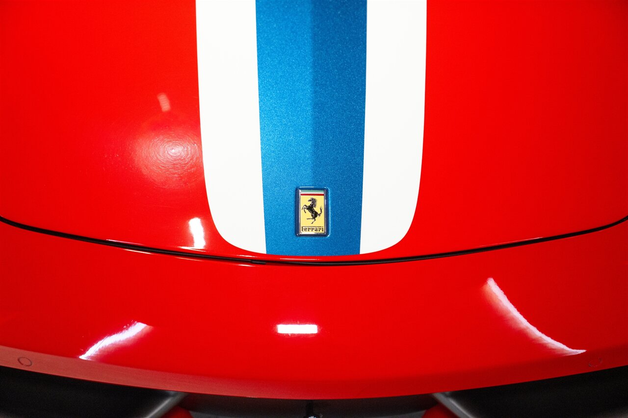 2014 Ferrari 458 Spider   - Photo 10 - Beverly Hills, CA 90212