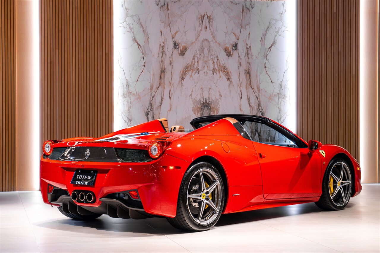 2014 Ferrari 458 Spider   - Photo 5 - Beverly Hills, CA 90212