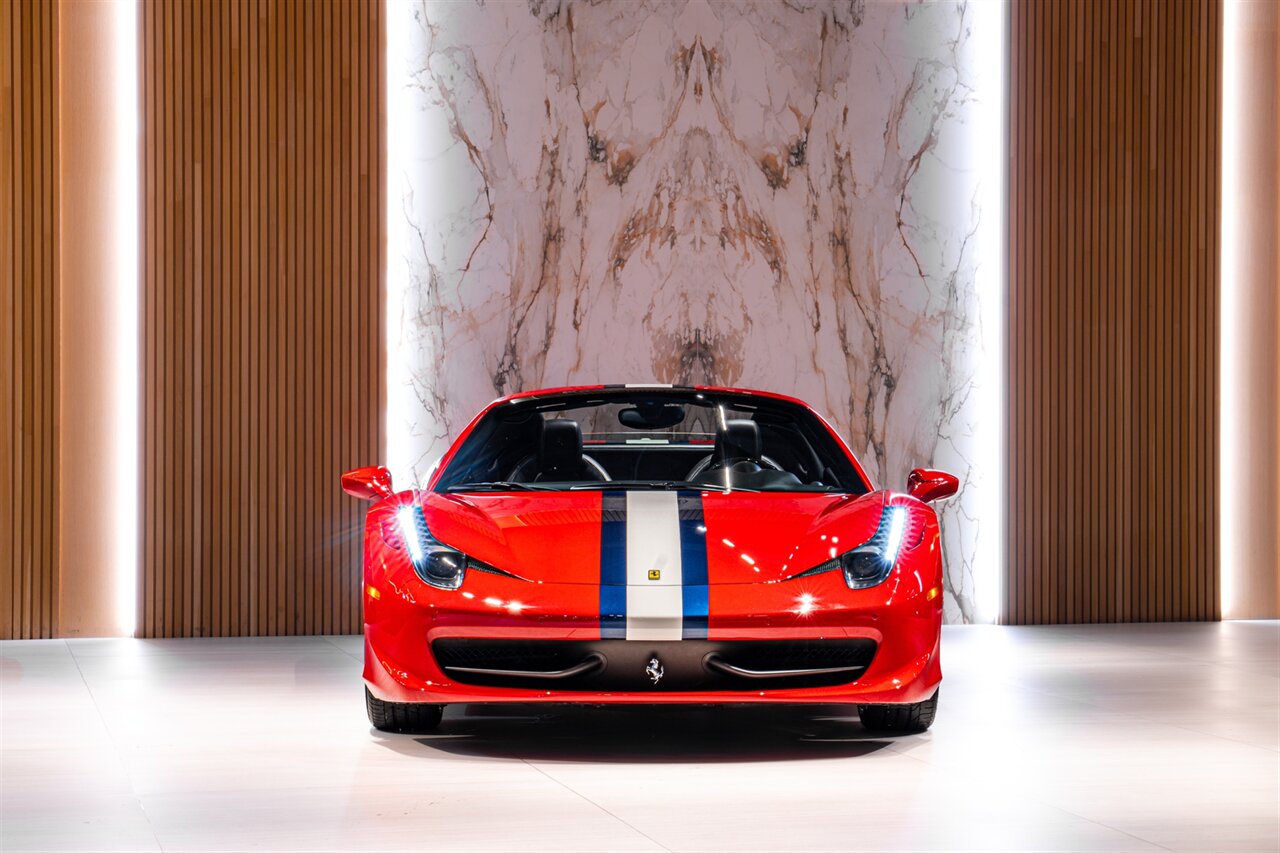 2015 Ferrari 458 Spider   - Photo 3 - Beverly Hills, CA 90212