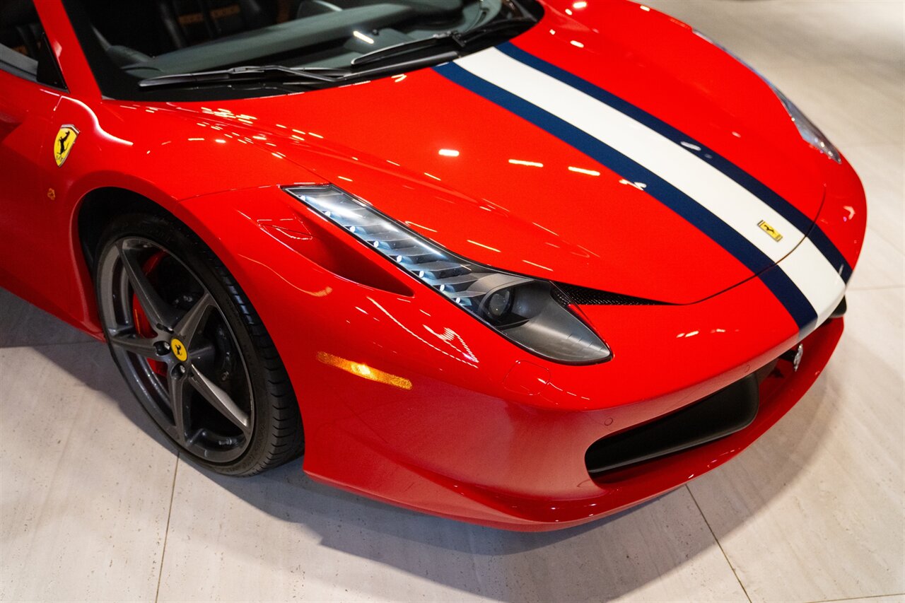 2015 Ferrari 458 Spider   - Photo 10 - Beverly Hills, CA 90212