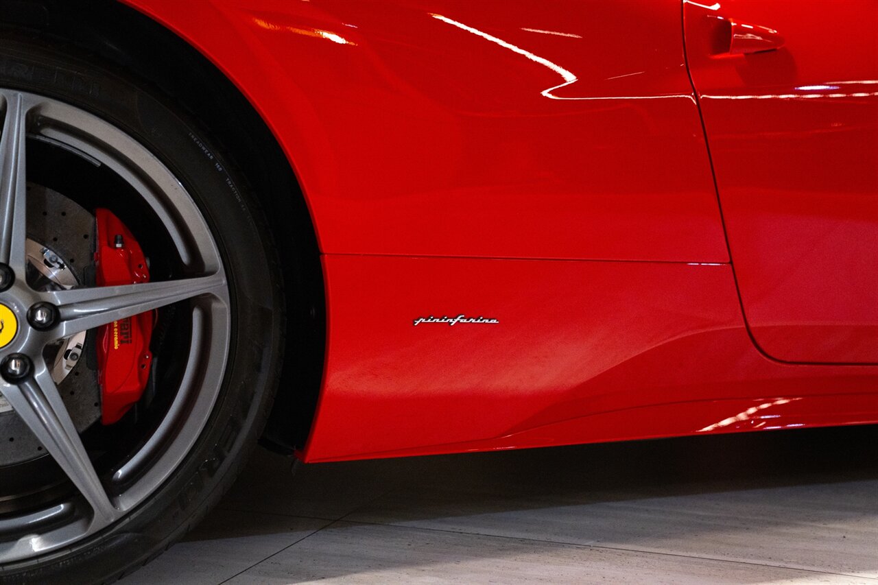 2015 Ferrari 458 Spider   - Photo 15 - Beverly Hills, CA 90212