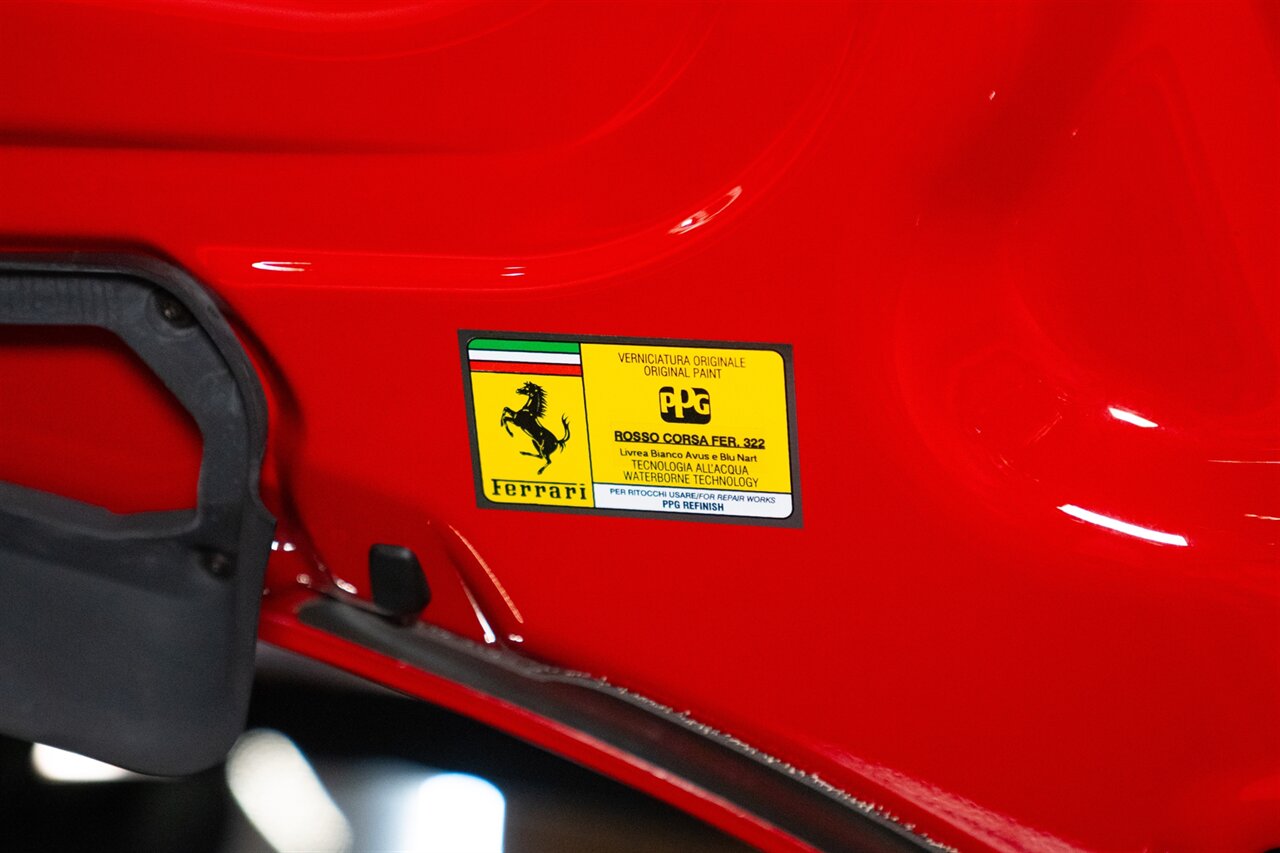 2015 Ferrari 458 Spider   - Photo 21 - Beverly Hills, CA 90212