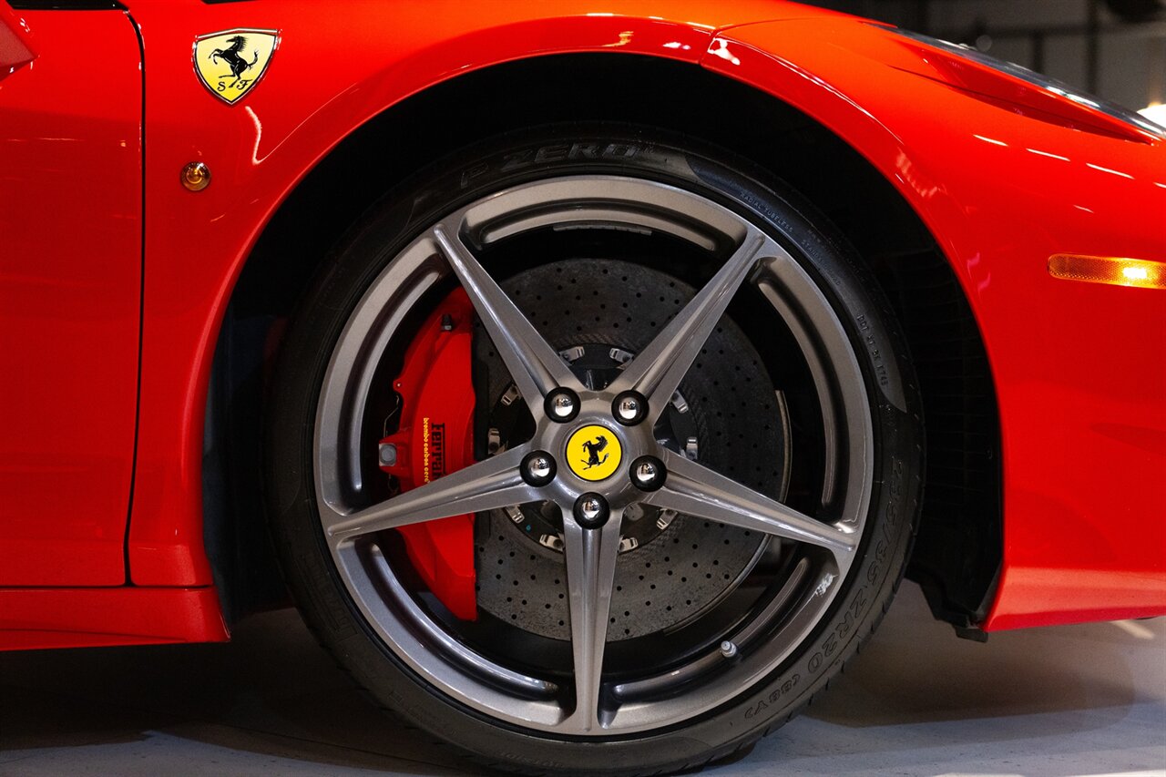 2015 Ferrari 458 Spider   - Photo 12 - Beverly Hills, CA 90212