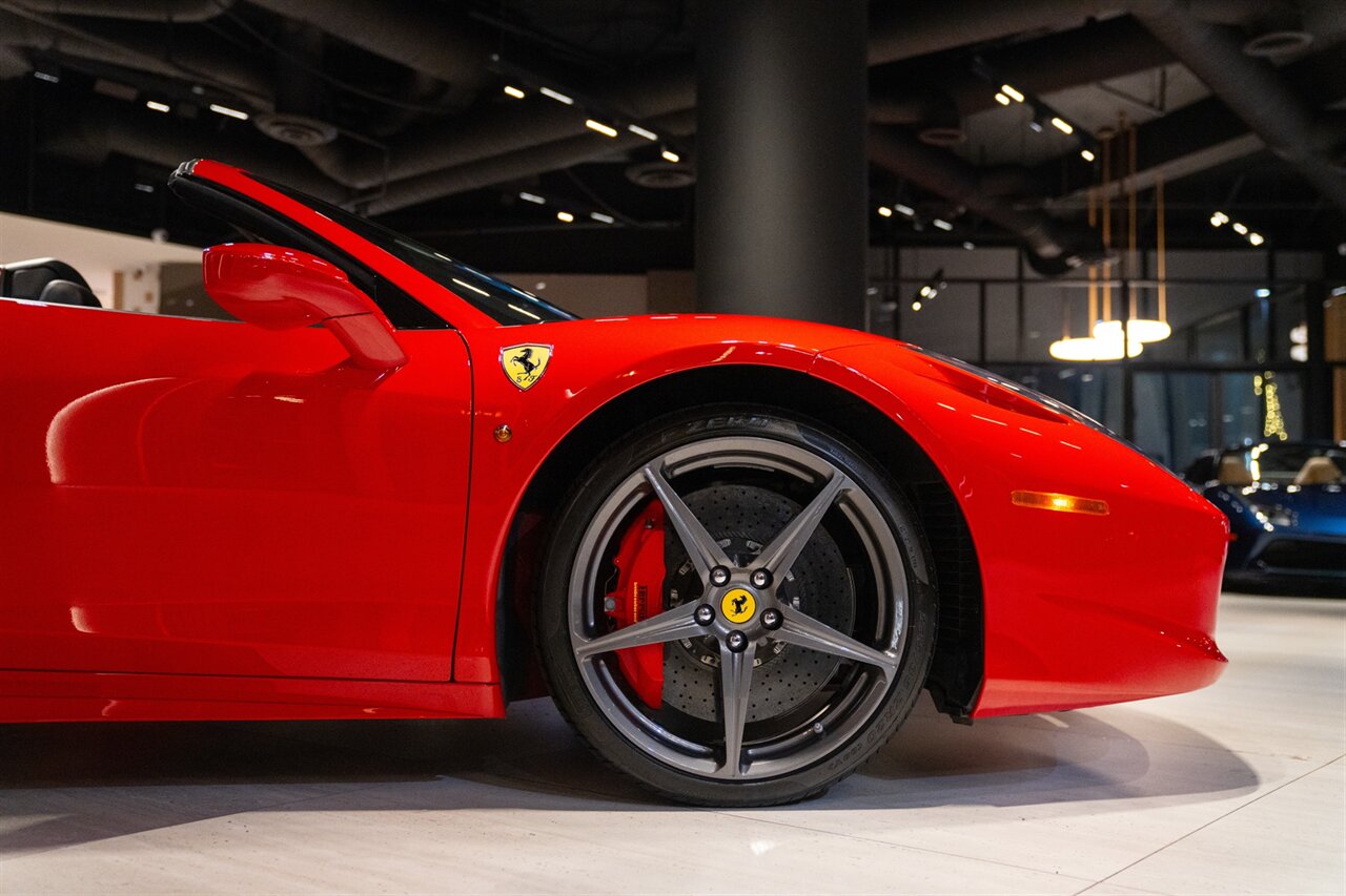 2015 Ferrari 458 Spider   - Photo 11 - Beverly Hills, CA 90212