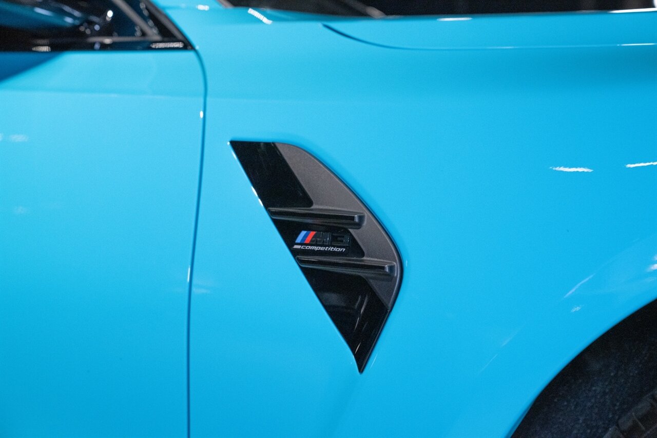 2025 BMW M3 Competition   - Photo 6 - Beverly Hills, CA 90212