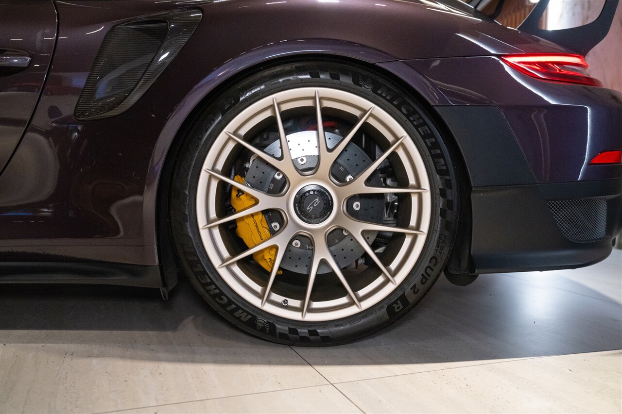 2018 Porsche 911 GT2 RS   - Photo 43 - Beverly Hills, CA 90212