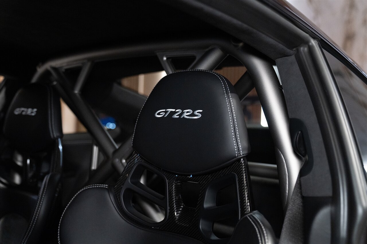 2018 Porsche 911 GT2 RS   - Photo 25 - Beverly Hills, CA 90212