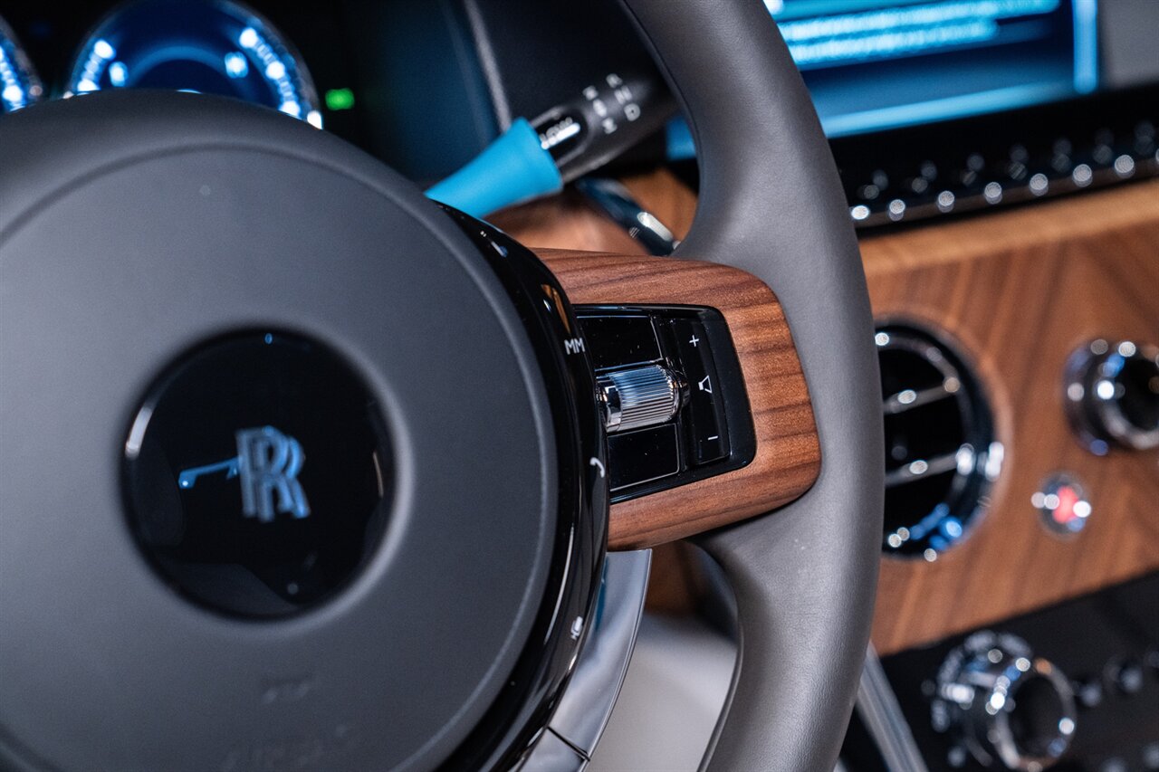 2023 Rolls-Royce Cullinan   - Photo 27 - Beverly Hills, CA 90212