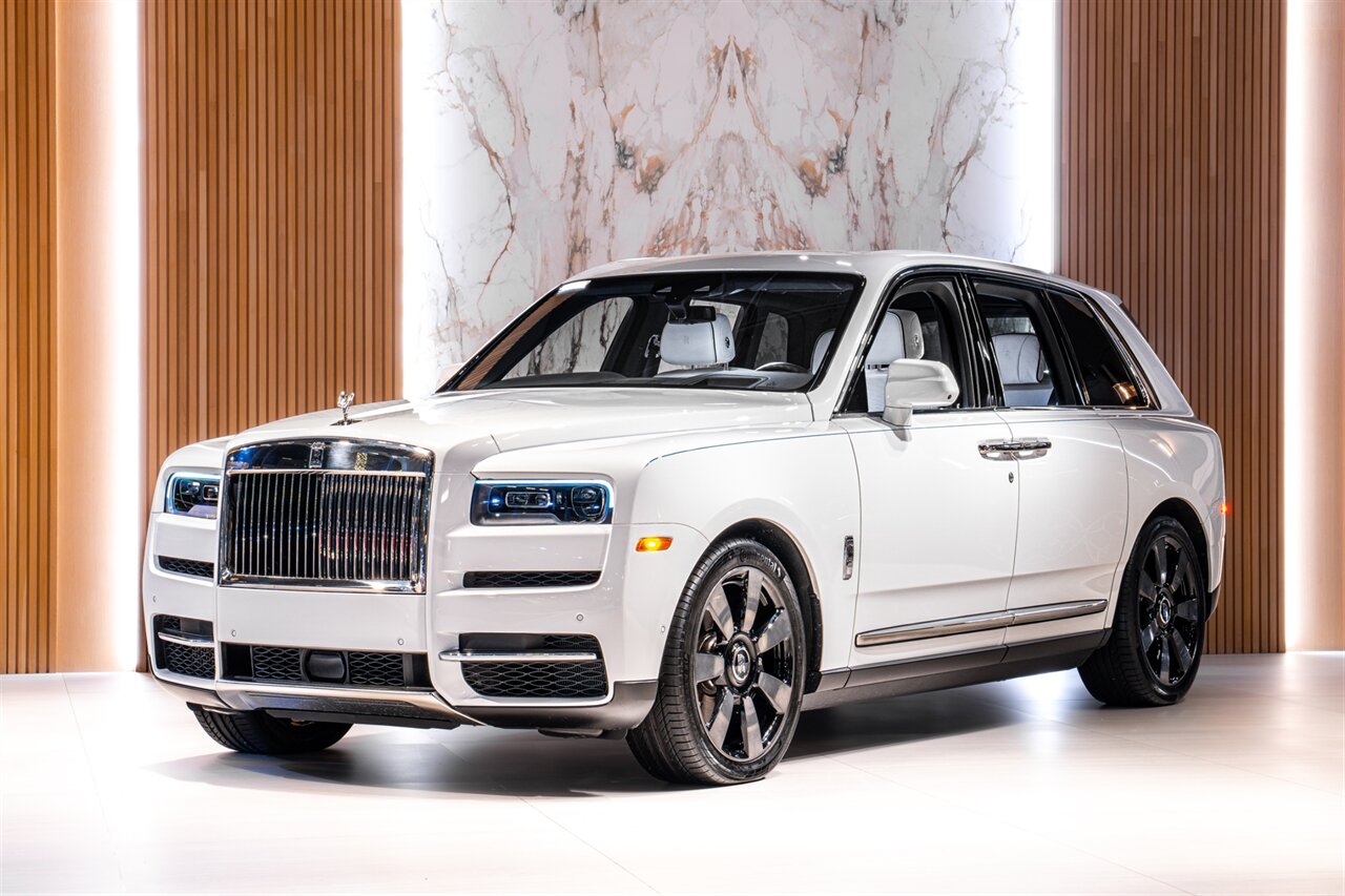 2023 Rolls-Royce Cullinan   - Photo 1 - Beverly Hills, CA 90212