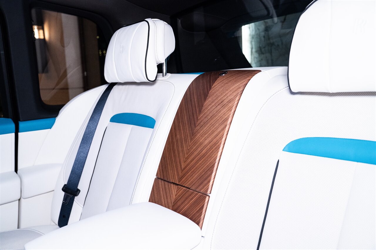 2023 Rolls-Royce Cullinan   - Photo 9 - Beverly Hills, CA 90212