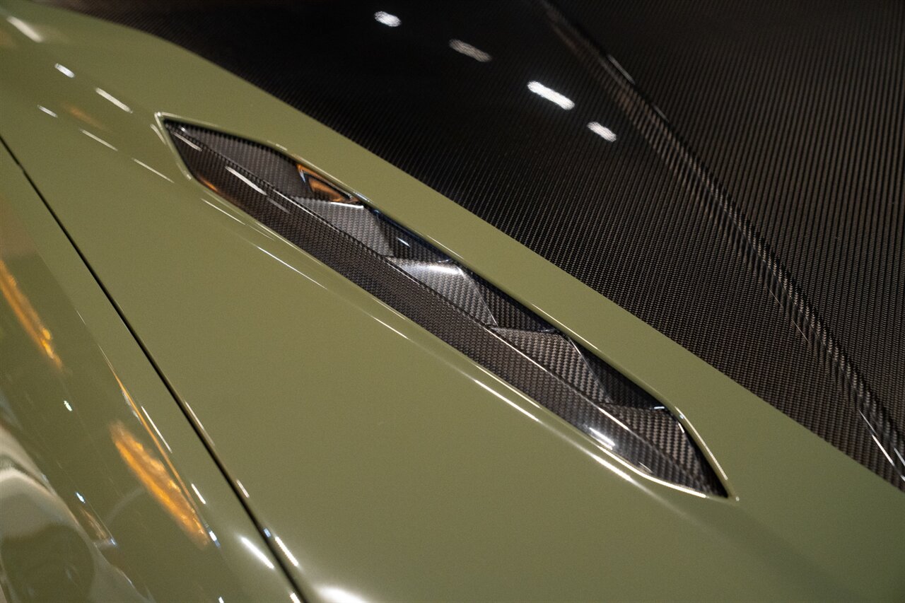 2023 Lamborghini Urus Performante - Photo 23 - Beverly Hills, CA 90212
