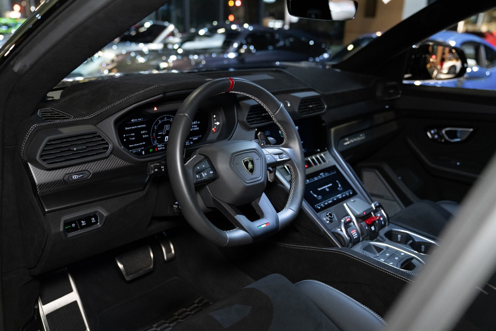 2023 Lamborghini Urus Performante - Photo 13