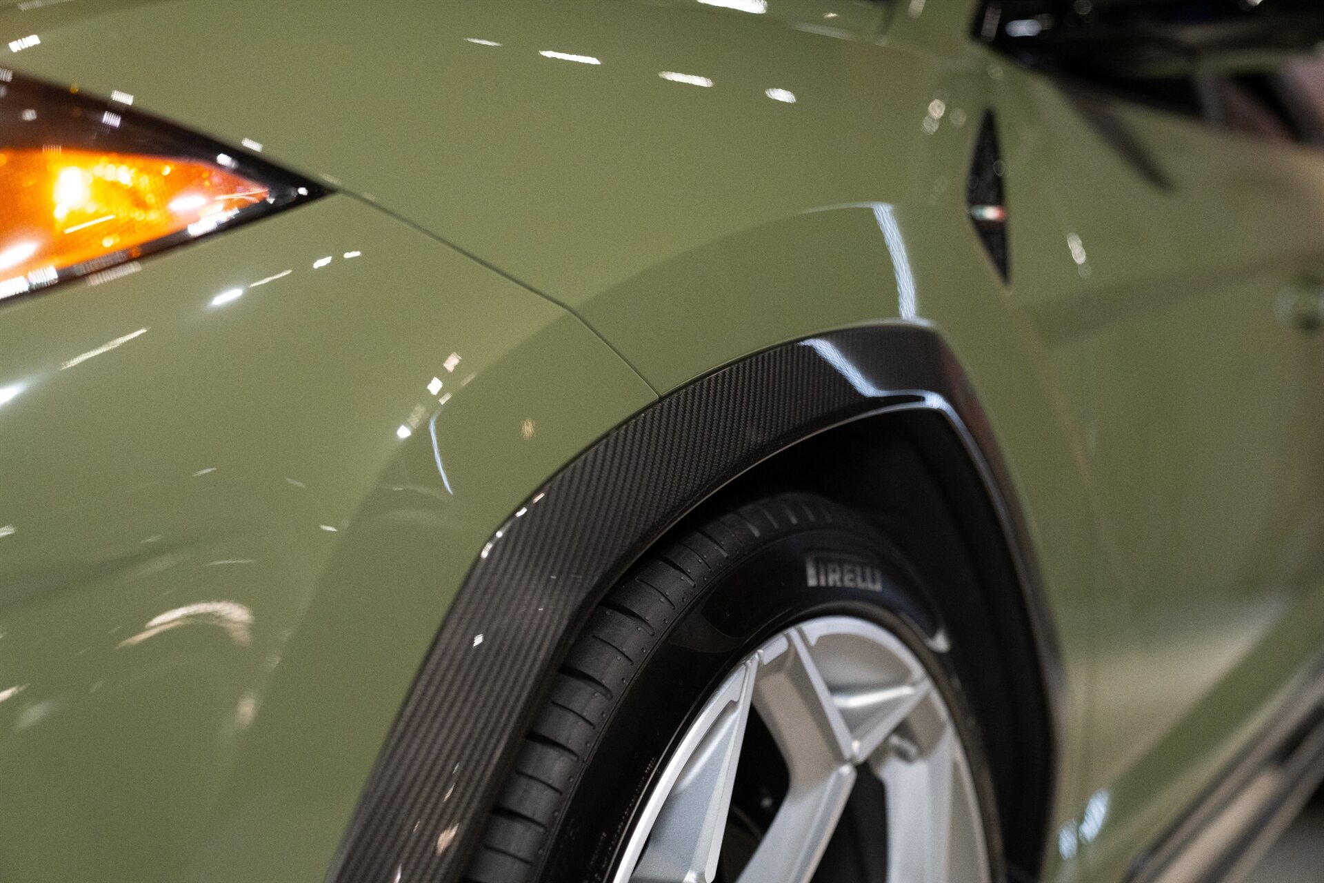 2023 Lamborghini Urus Performante - Photo 30