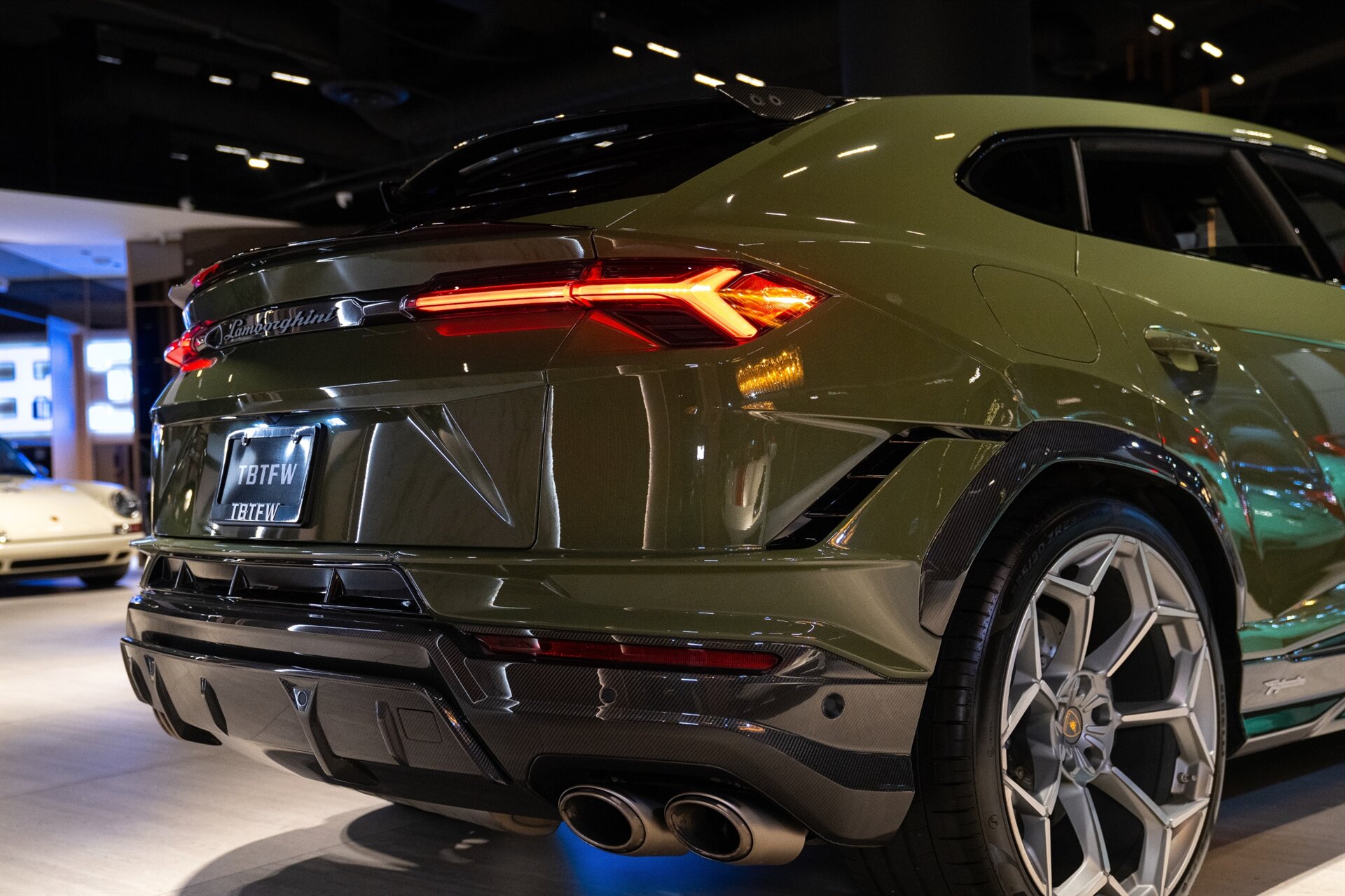 2023 Lamborghini Urus Performante - Photo 47
