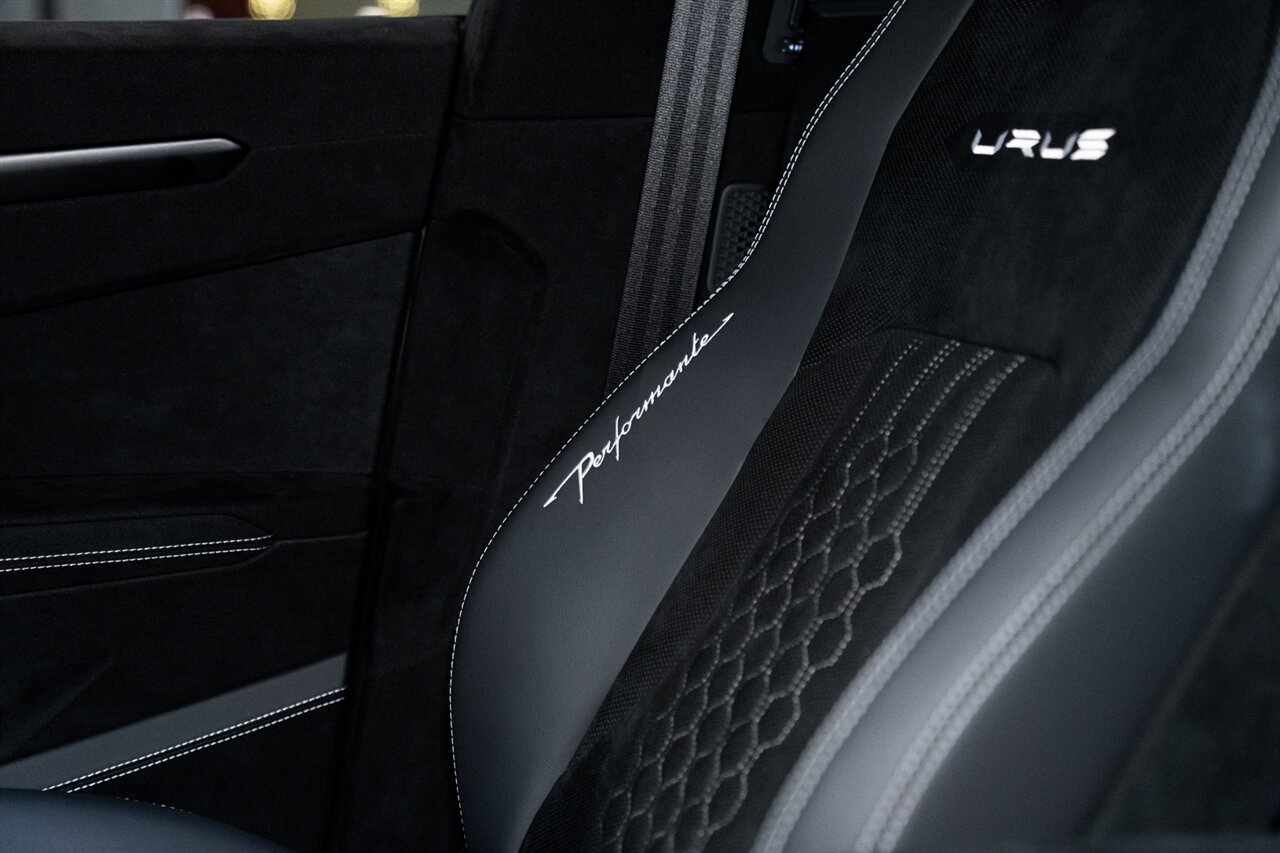 2023 Lamborghini Urus Performante - Photo 14 - Beverly Hills, CA 90212