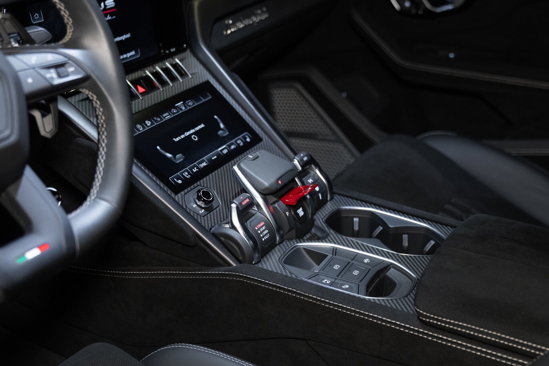 2023 Lamborghini Urus Performante - Photo 11