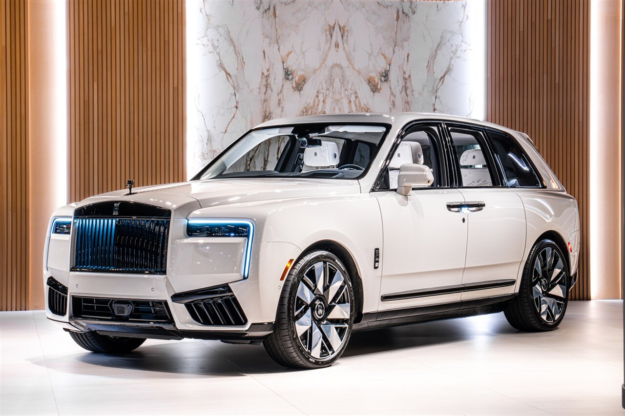 2025 Rolls-Royce Cullinan   - Photo 1 - Beverly Hills, CA 90212