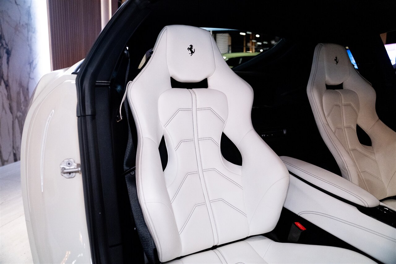 2014 Ferrari F12berlinetta - Photo 17 - Beverly Hills, CA 90212