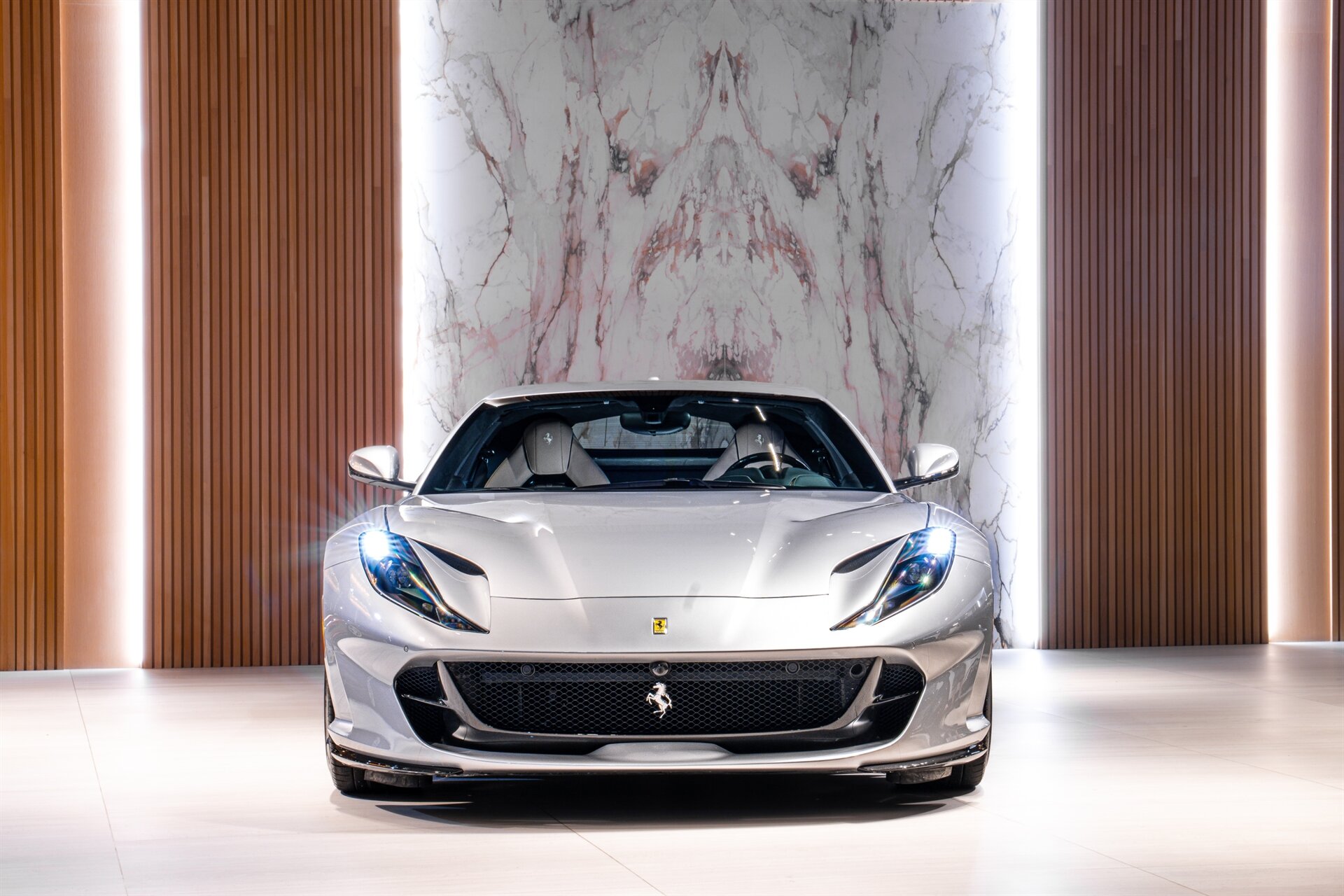 2018 Ferrari 812 Superfast - Photo 2