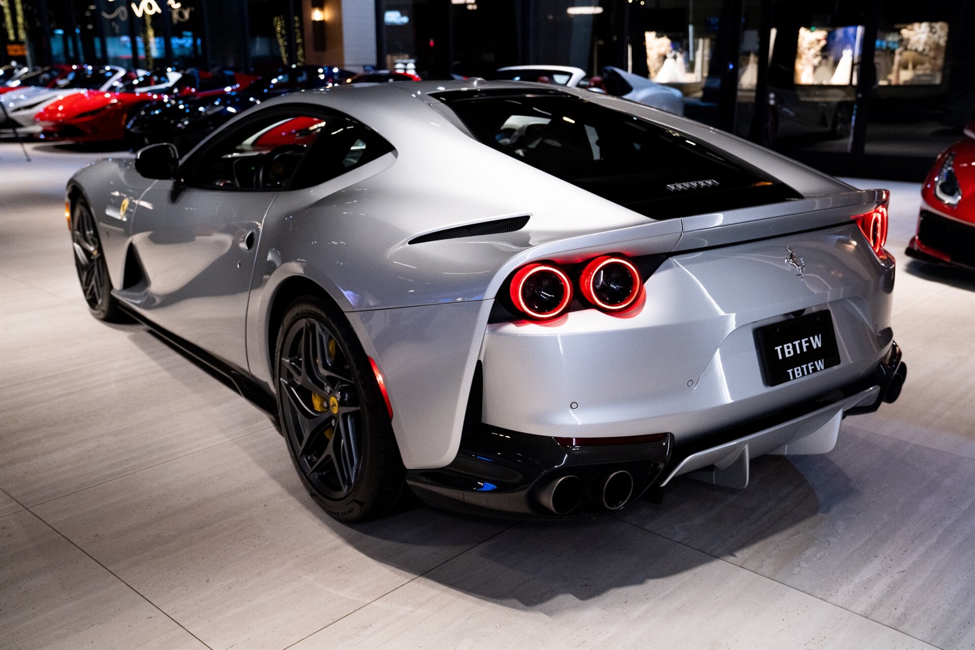2018 Ferrari 812 Superfast - Photo 44