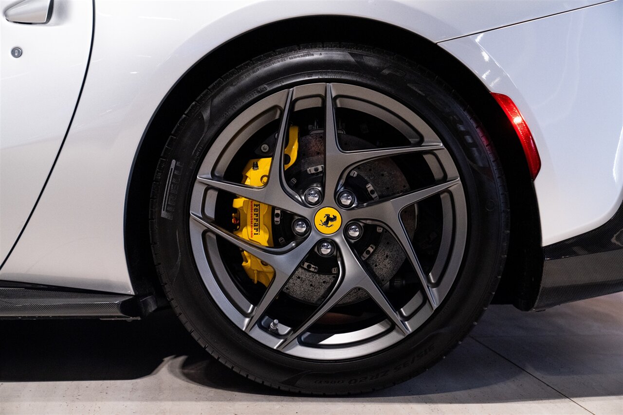 2018 Ferrari 812 Superfast   - Photo 10 - Beverly Hills, CA 90212