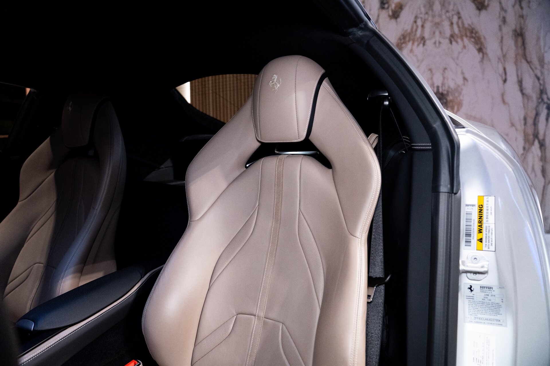 2018 Ferrari 812 Superfast - Photo 19