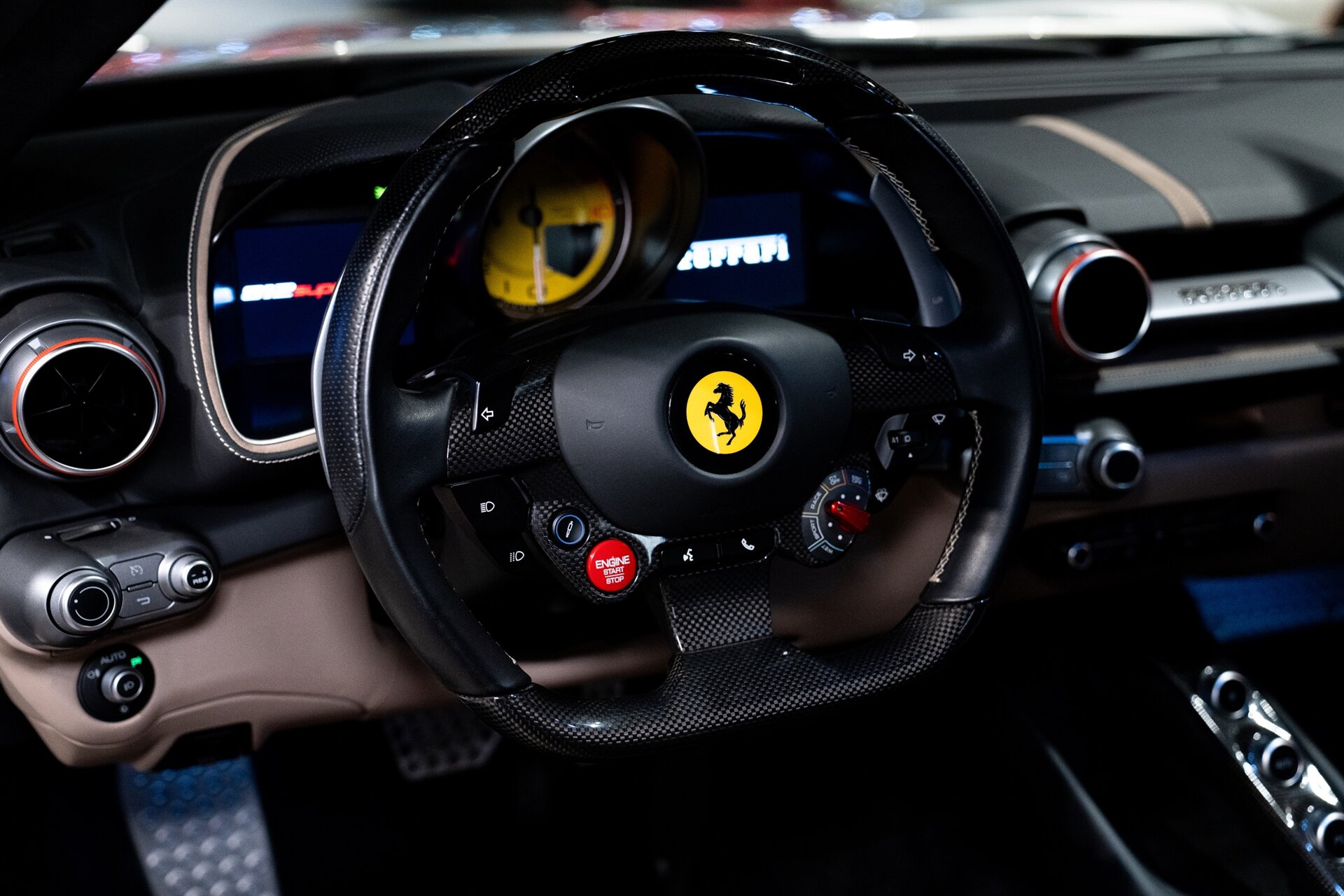 2018 Ferrari 812 Superfast - Photo 24