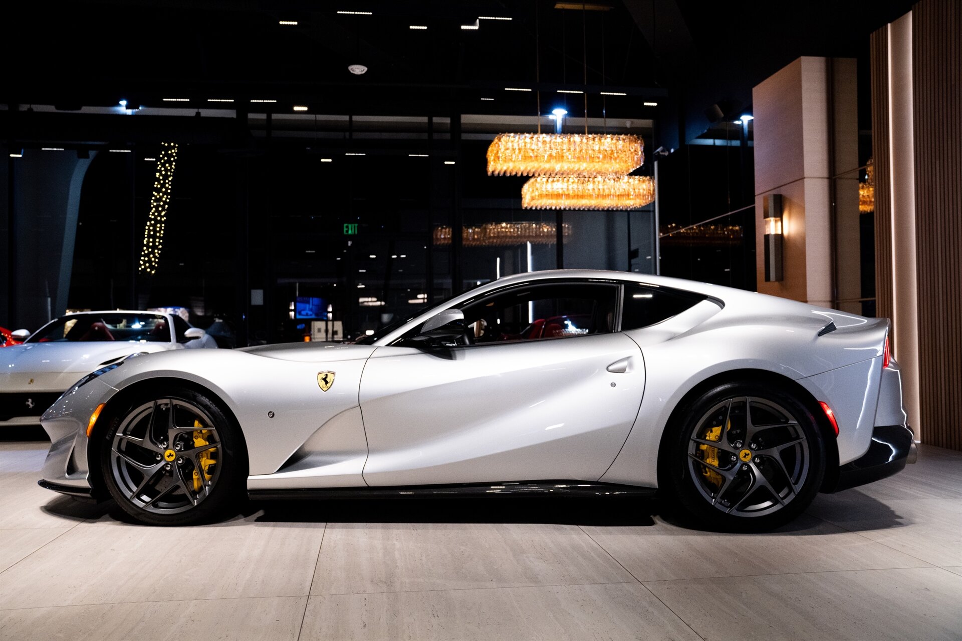 2018 Ferrari 812 Superfast - Photo 45