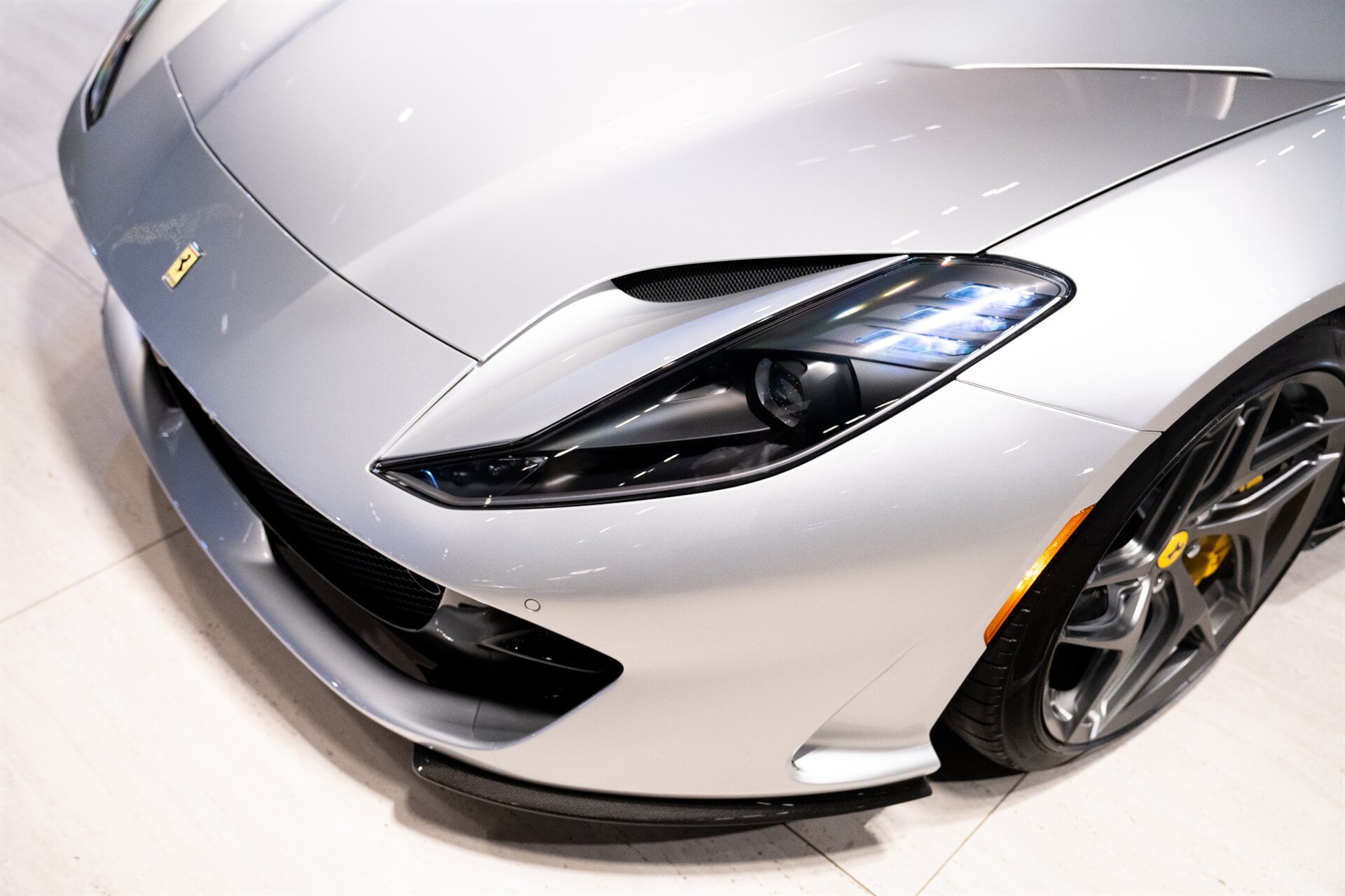 2018 Ferrari 812 Superfast - Photo 18