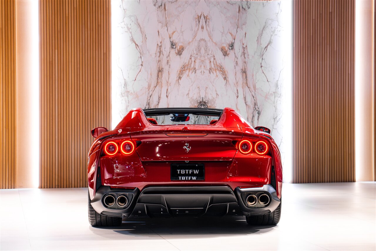 2022 Ferrari 812 GTS   - Photo 6 - Beverly Hills, CA 90212