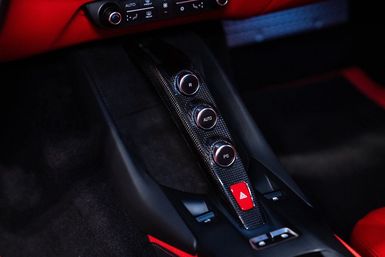 2022 Ferrari 812 GTS   - Photo 24 - Beverly Hills, CA 90212