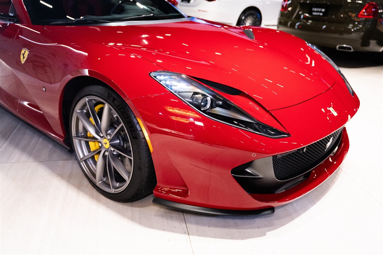 2022 Ferrari 812 GTS   - Photo 12 - Beverly Hills, CA 90212