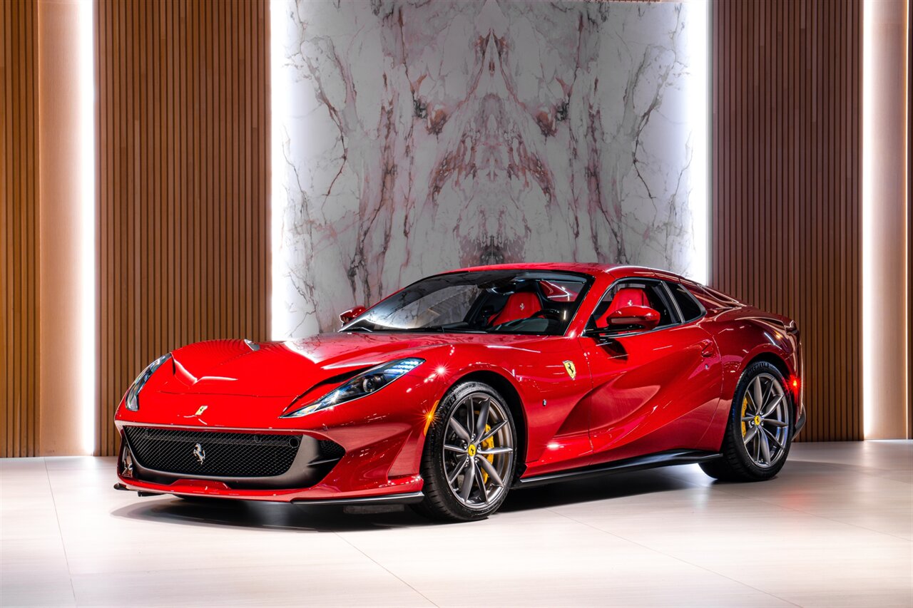 2022 Ferrari 812 GTS   - Photo 2 - Beverly Hills, CA 90212