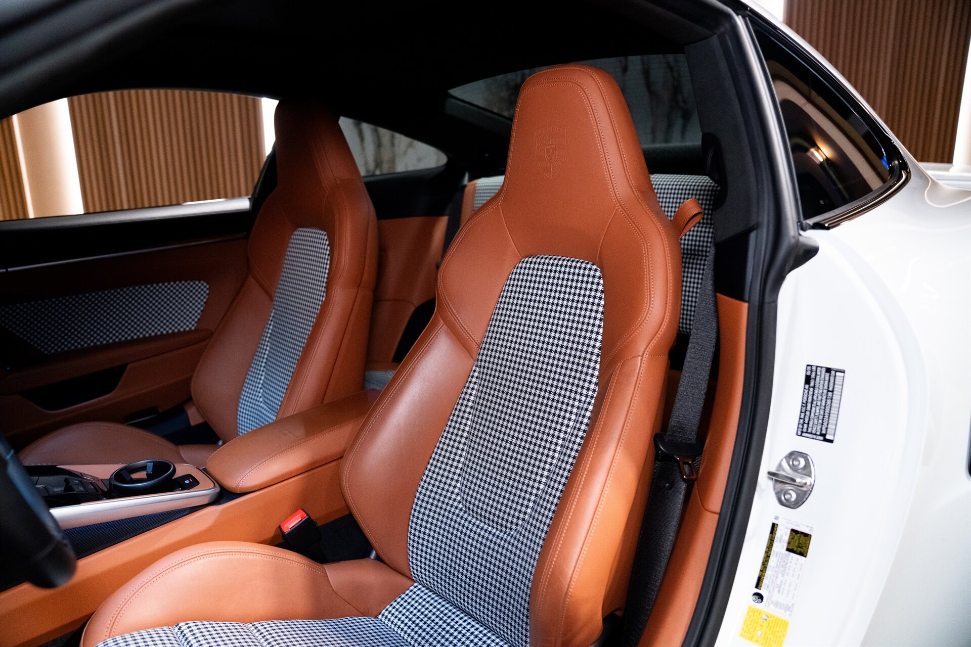 2025 Porsche 911 Turbo S - Photo 36