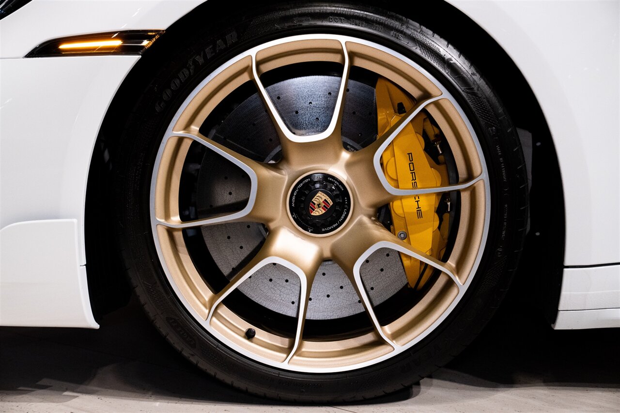 2025 Porsche 911 Turbo S   - Photo 21 - Beverly Hills, CA 90212