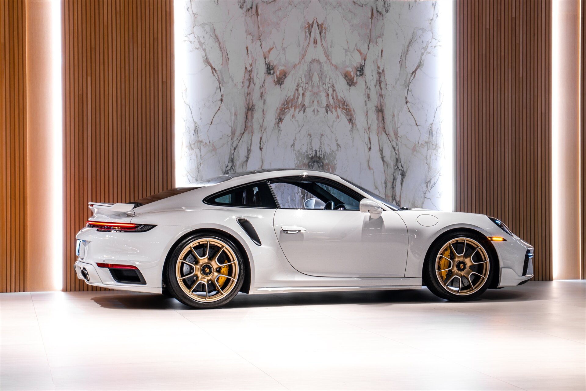 2025 Porsche 911 Turbo S - Photo 4
